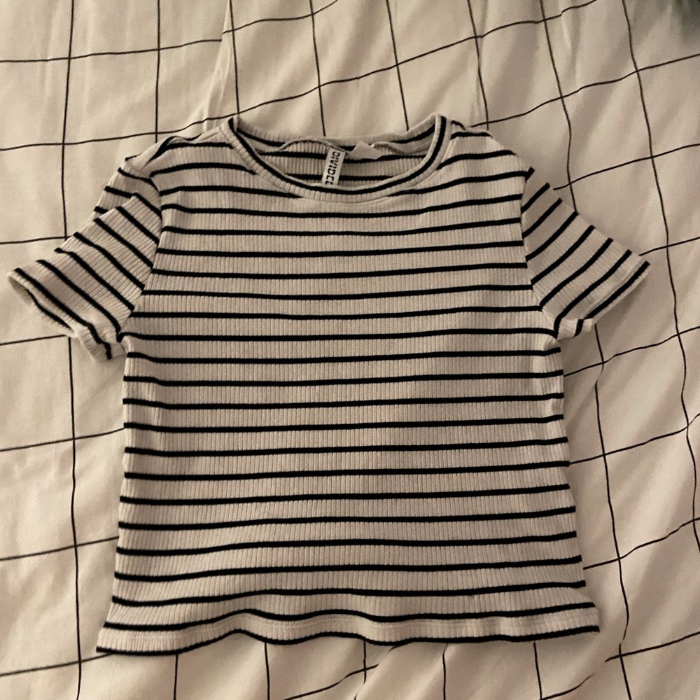 H&M black & white stripper t-shirt size medium